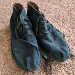 Cute blue lace up Toms